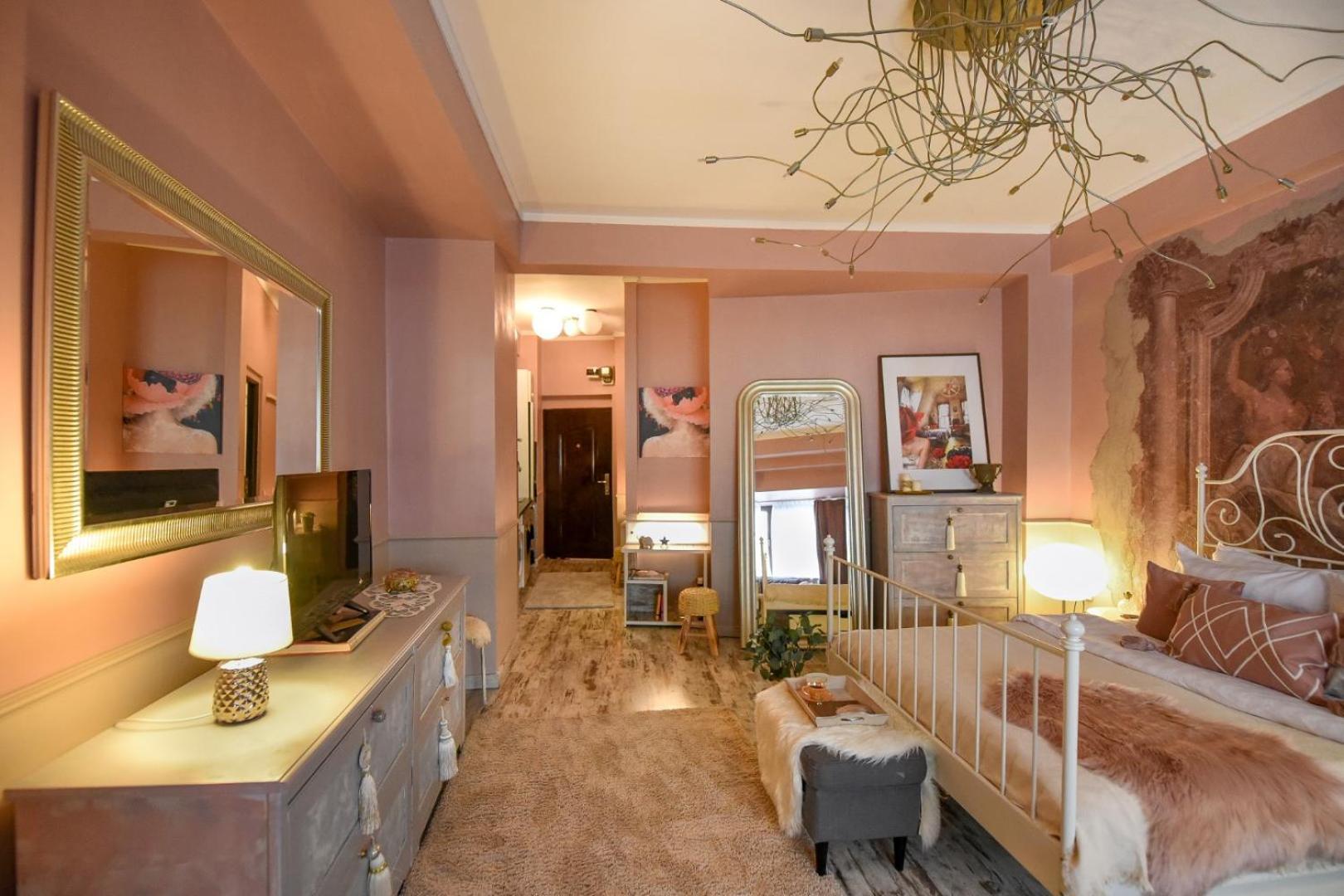Magic Studio - A Central Fairytale Experience Bucarest Extérieur photo